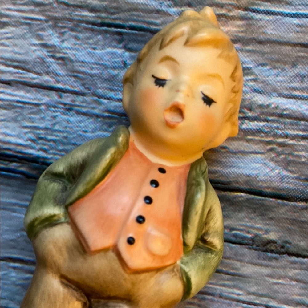 Goebel Figurine - MJ Erster Tenor Steadfast Soprano - Picture 4 of 8